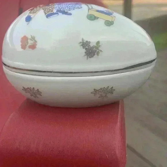 Vintage porcelain, handpainted egg. Perfect condition. - Picture 8 of 8